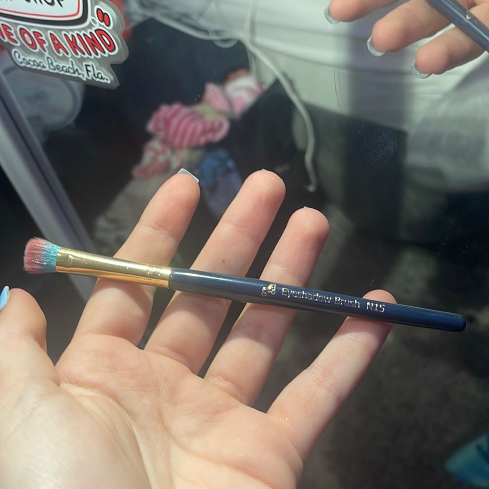 Shining Glam Eyeshadow Brush No. N15